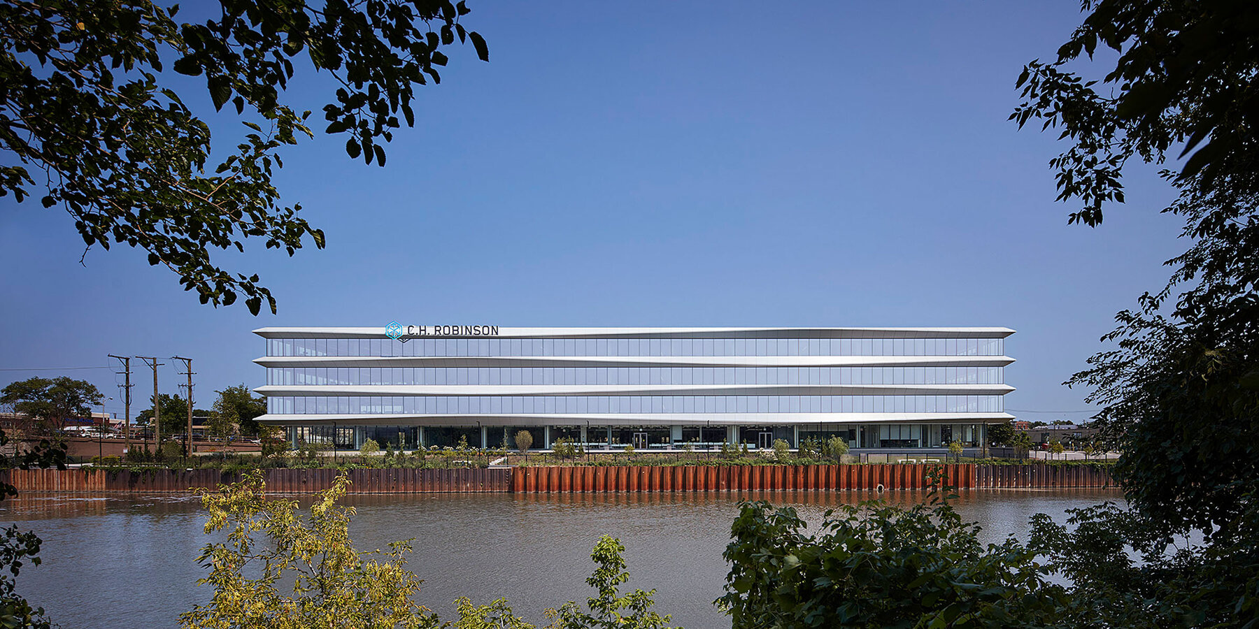 星空娱乐官方室建设和装修 - 1515 W Webster 外部完整建筑景观