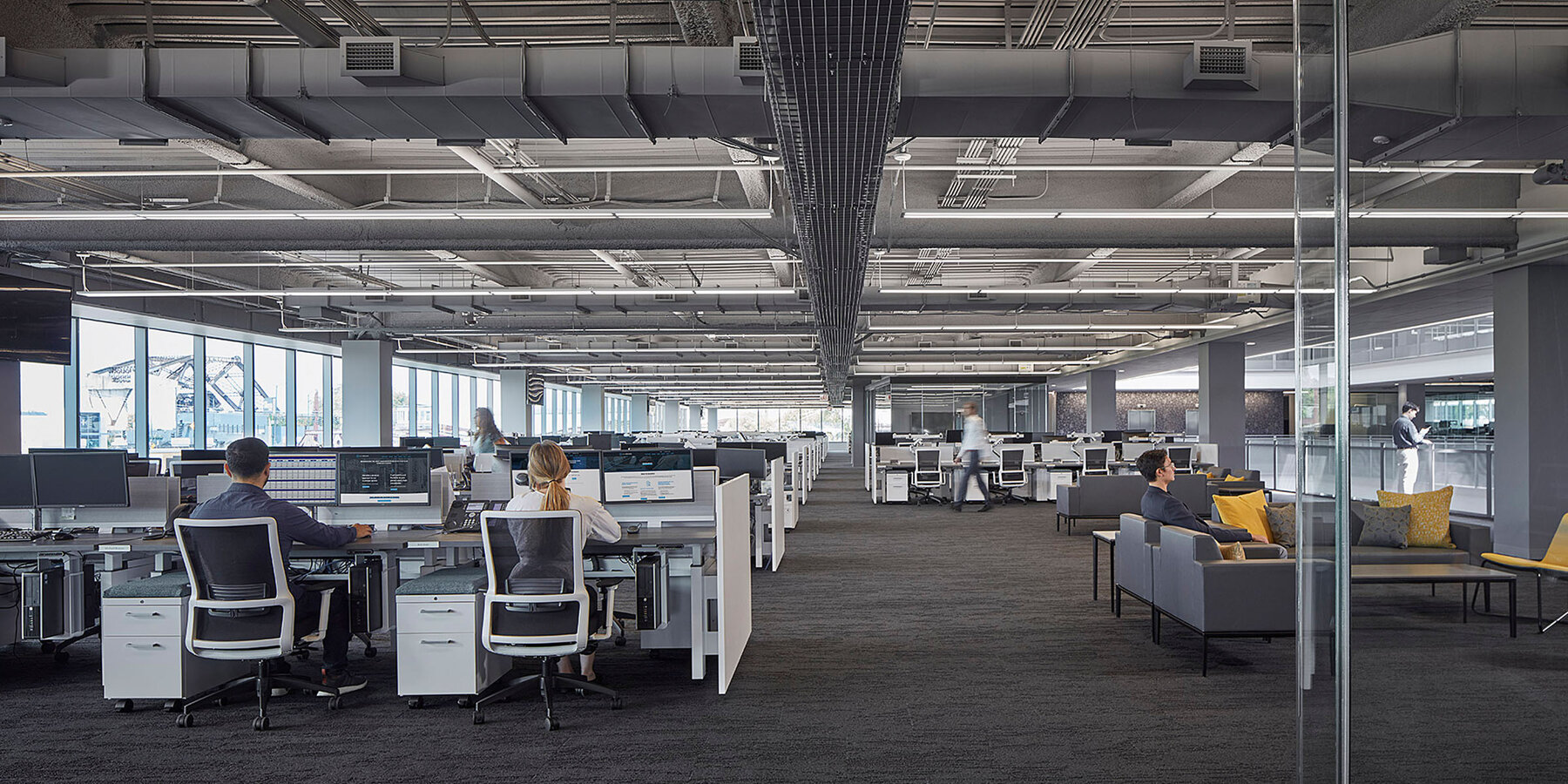 星空娱乐官方室建设和装修 - 1515 W Webster 室内工作区和休息区