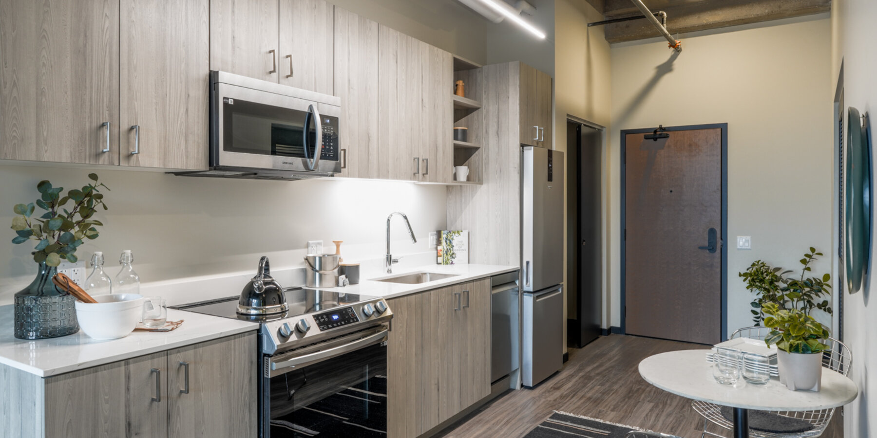 2032 N Clybourn 内部