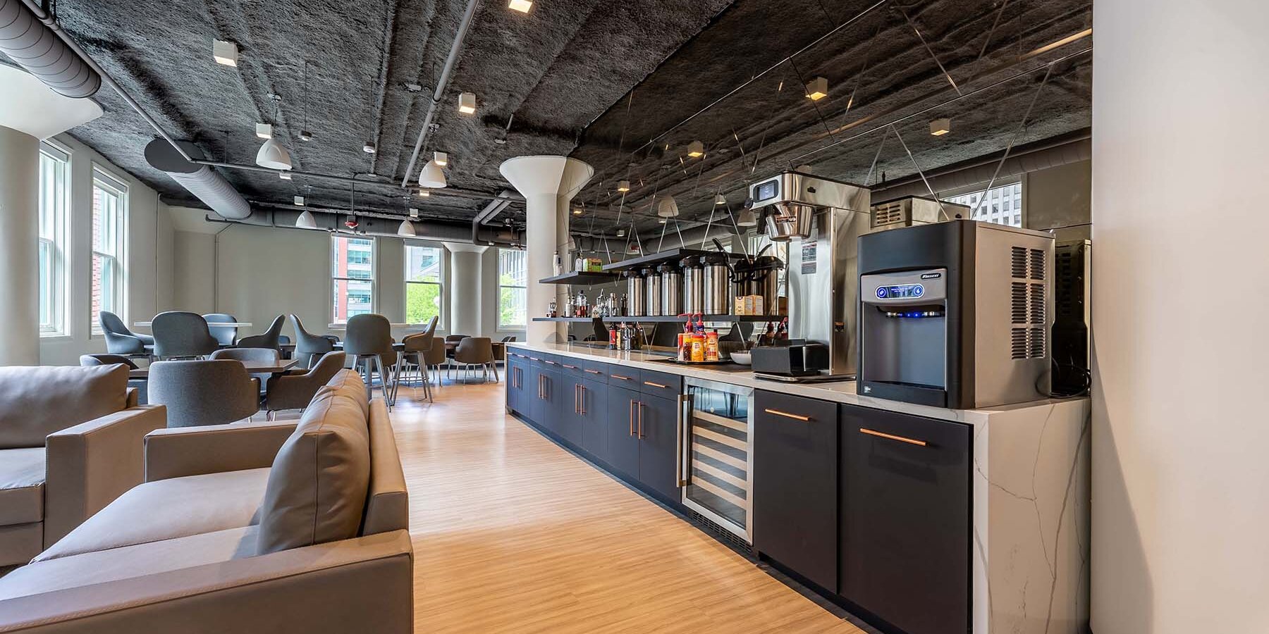 内部星空官网入口建筑 - LEVIN 和 PERCONTI 咖啡吧