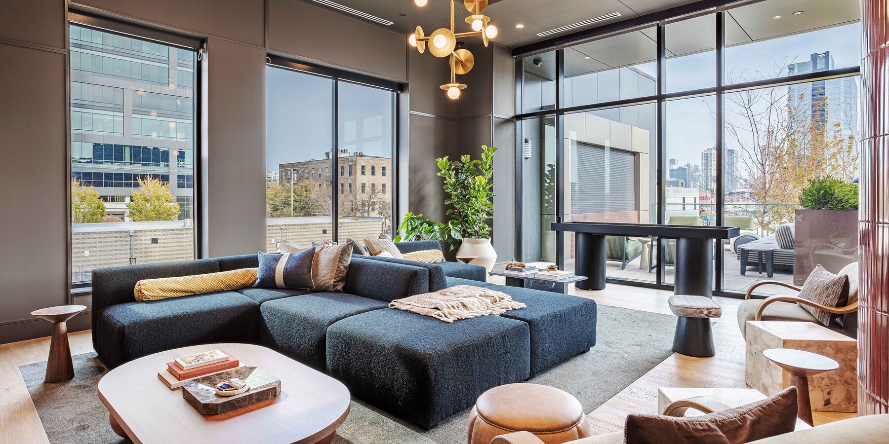 星空xingkong_1114 West Carroll_Multifamily