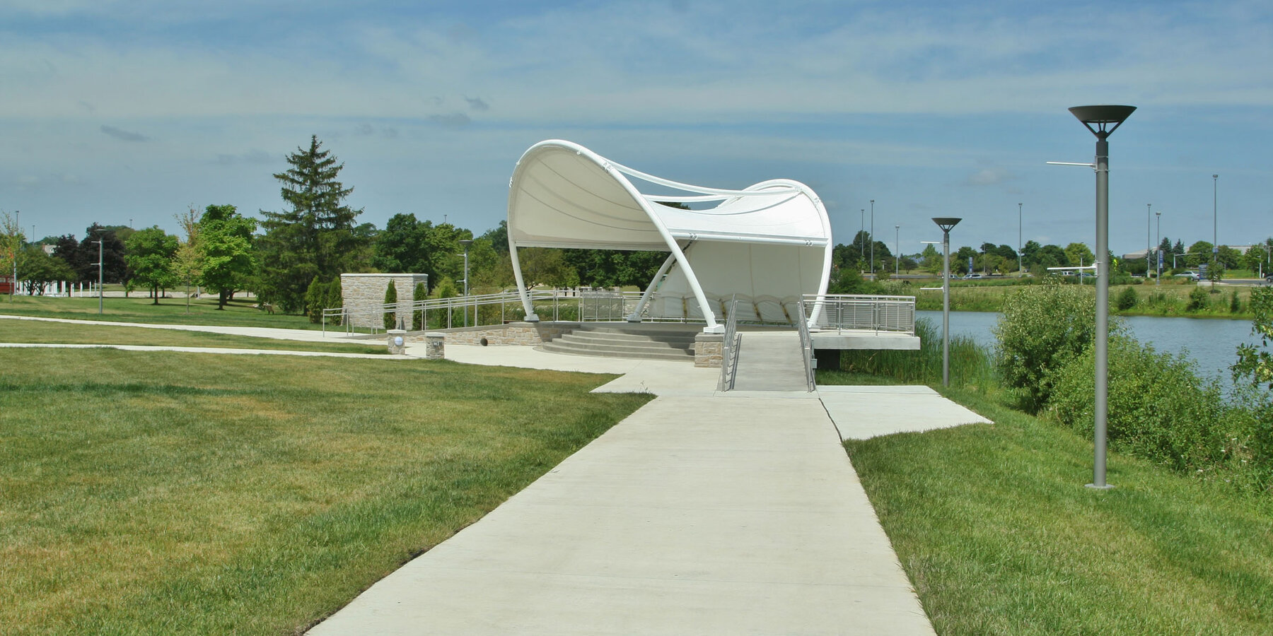 高等教育建设-哈珀学院校园圆形剧场