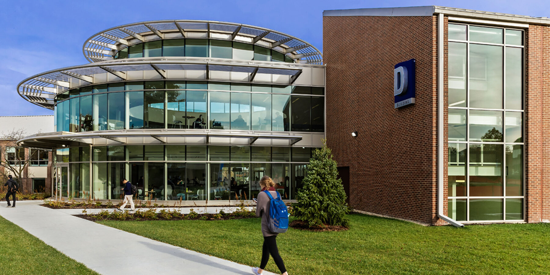 高等教育建设-哈珀学院校园外景