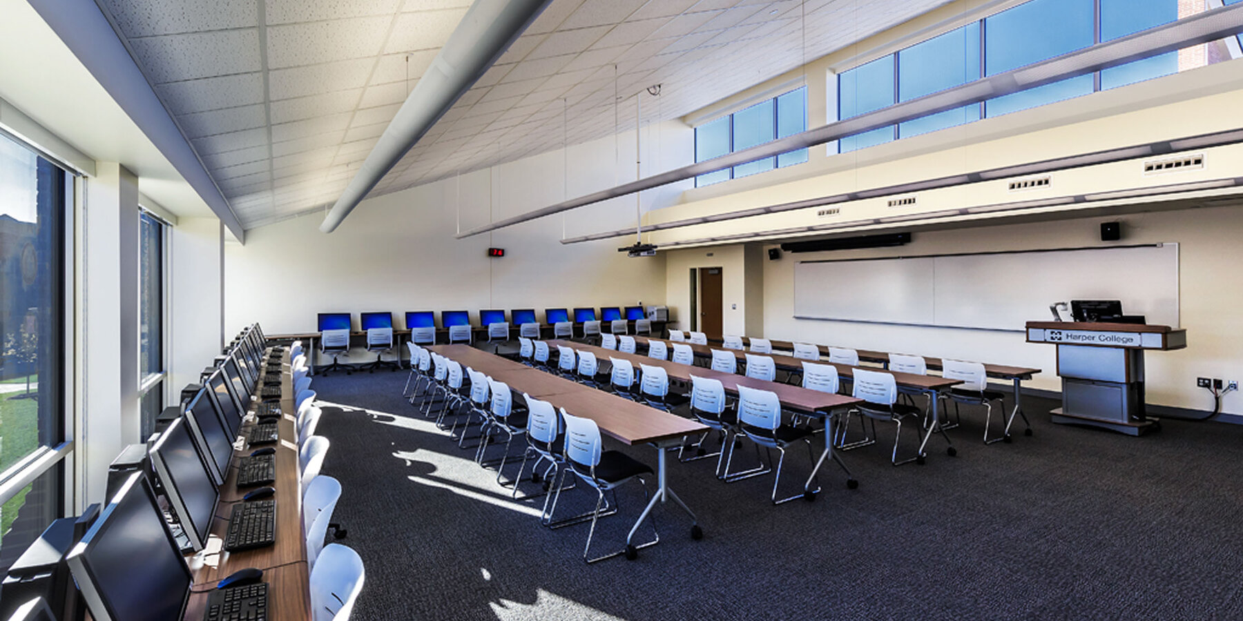 高等教育建设-哈珀学院校园课堂
