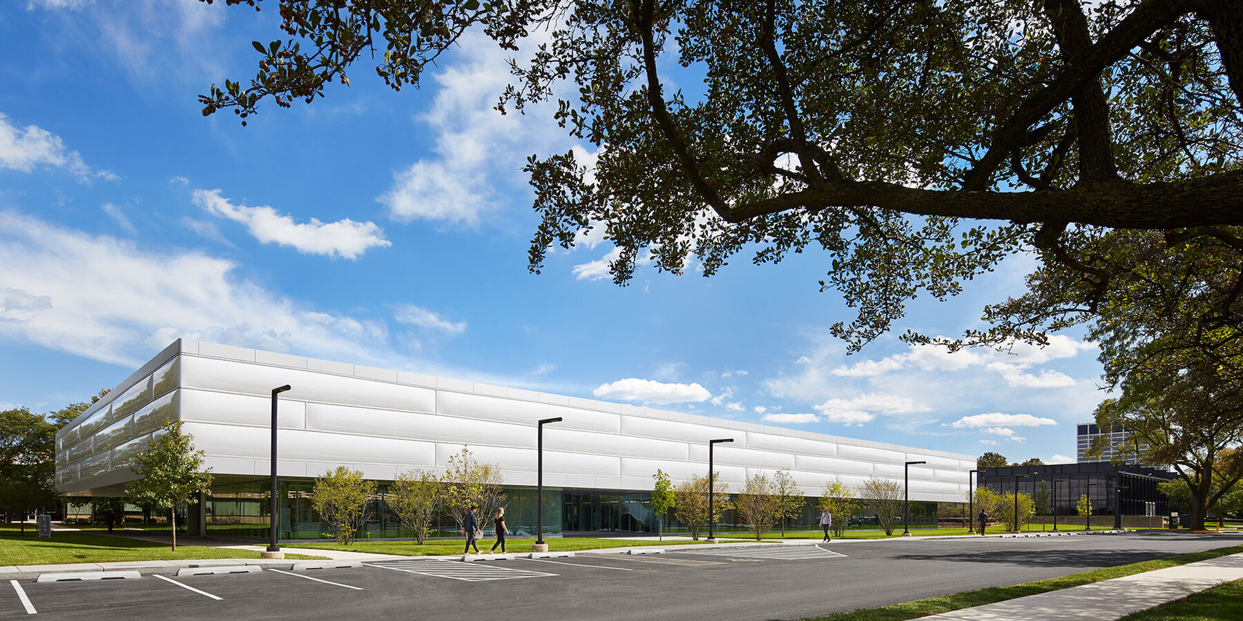 教育建设 - IIT Ed Kaplan 学院外观