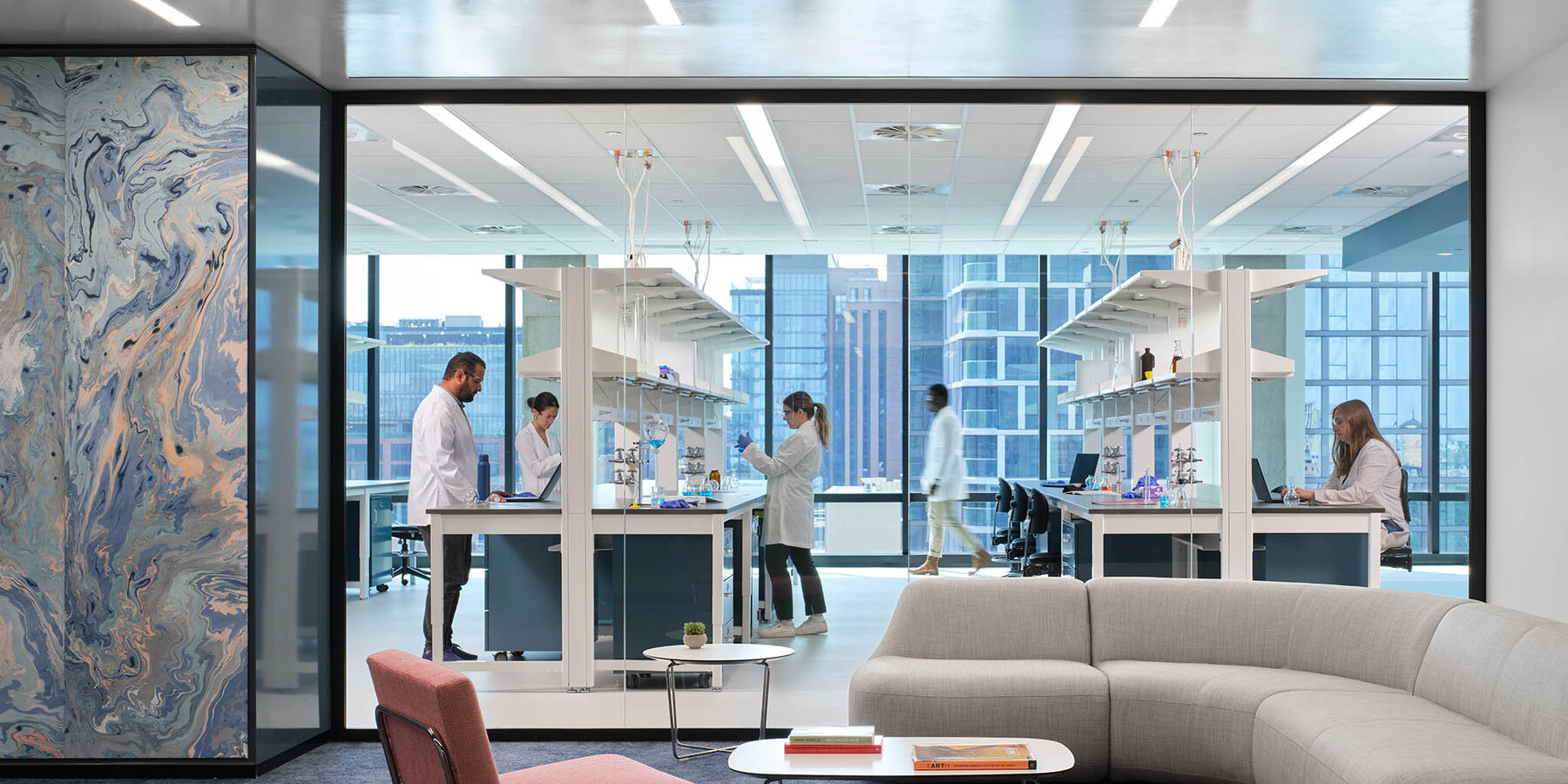 富尔顿实验室的 IIT