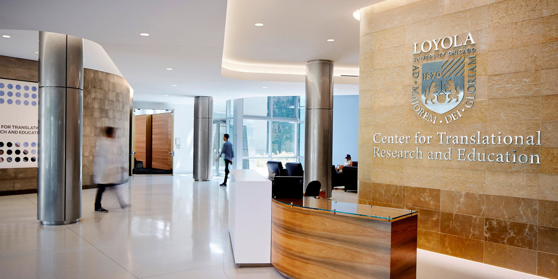 生命科学建设项目 - 芝加哥洛约拉 CTRE 咨询台