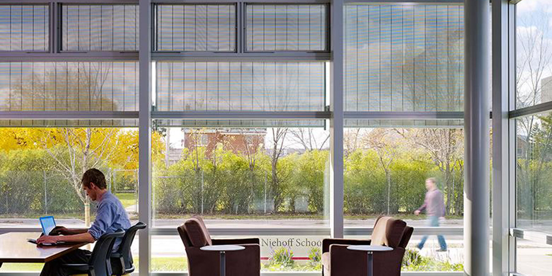 星空官网教育建设 - 星空官网·尼霍夫护理学校休息室学生座位