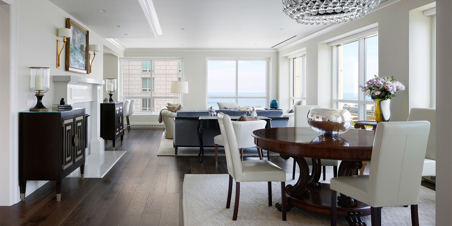 xk星空豪华住宅建筑商 - 250 E Pearson 客厅和餐厅