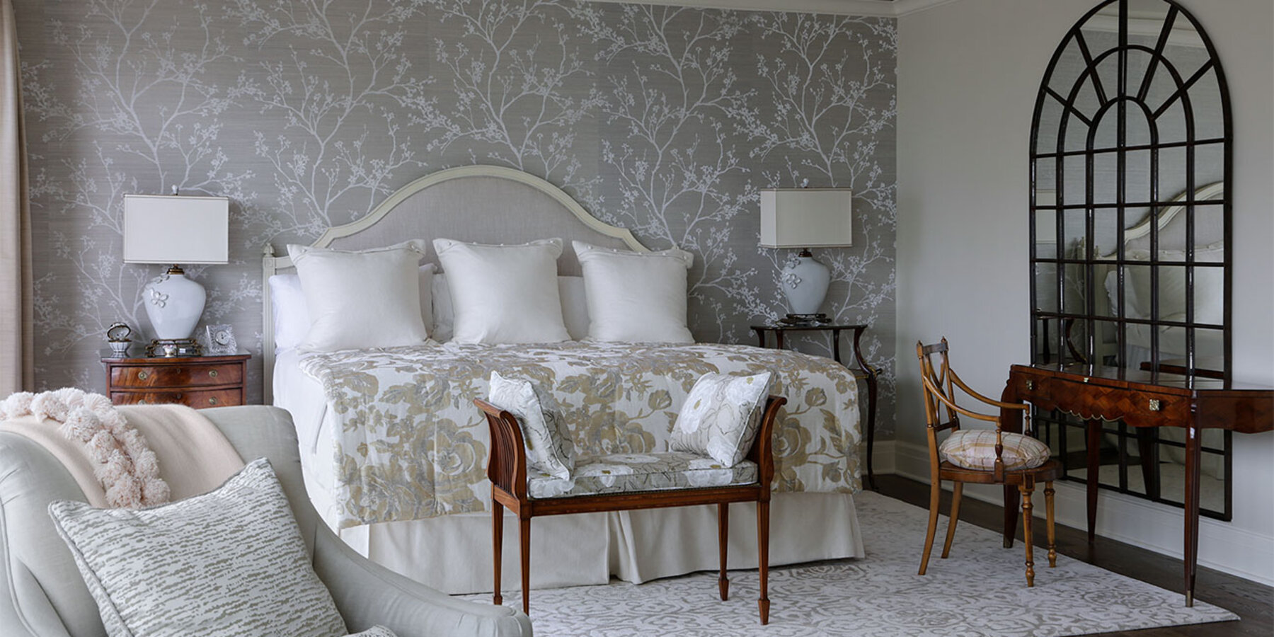 xk星空豪华住宅建筑商 - 250 E Pearson 卧室