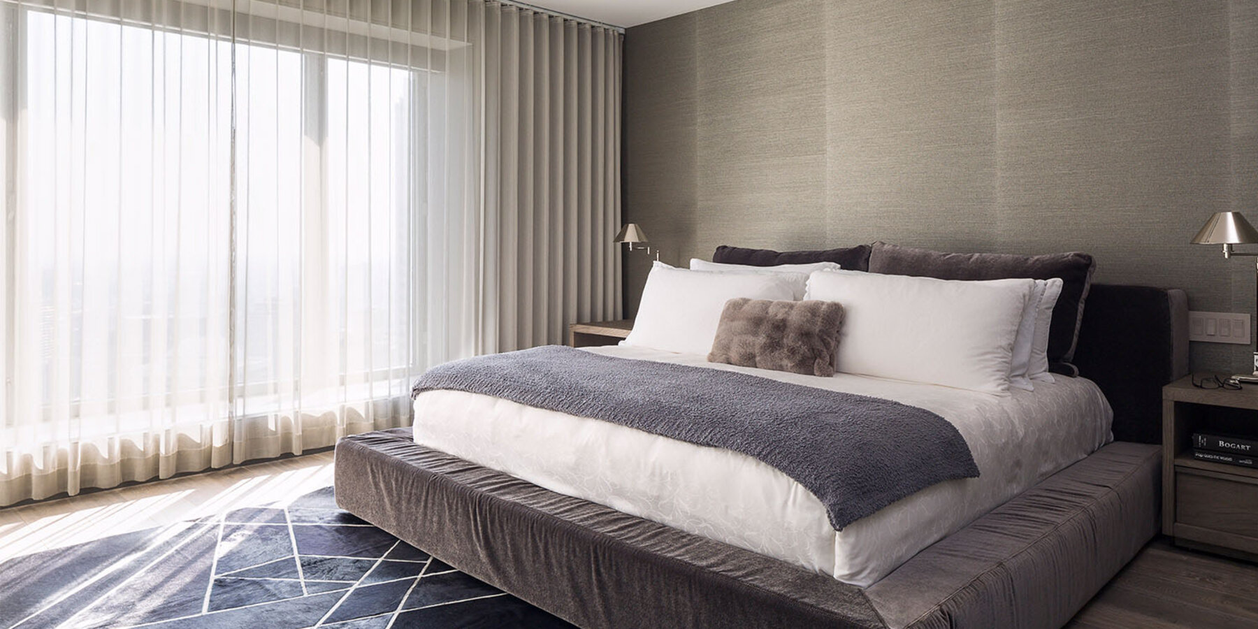 星空娱乐豪华住宅建筑商 - 一英里卧室