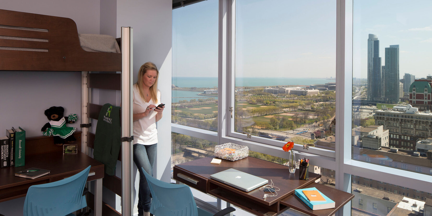 校园建设-罗斯福大学改造学生宿舍门房