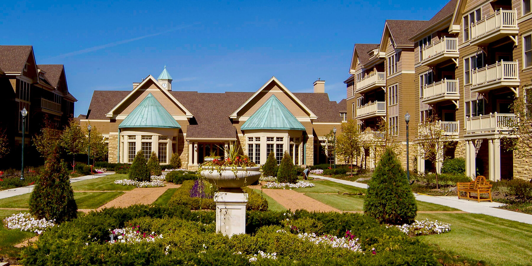 星空官网入口生活星空官网入口与施工 - Vi at The Glen 外部庭院