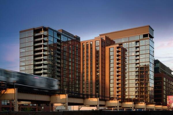 210 N 阿伯丁外部