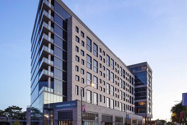 星空官方公寓综合体建筑 - NORTH+VINE 公寓外观