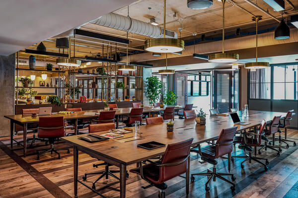 企业室内设计 - 工作地点_富尔顿市场内部